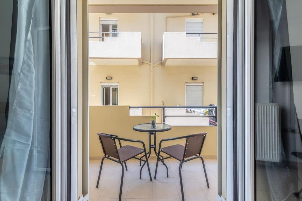 Urban Apt Next University 11 Heraklion Exteriör bild